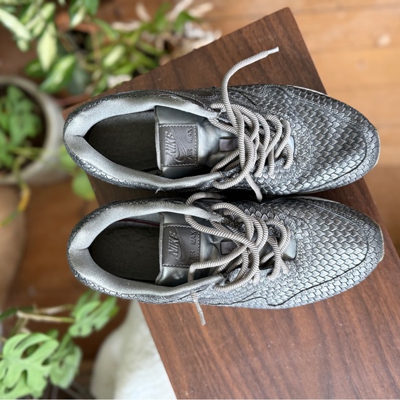 Nike Air Max 1 Reptile Metallic Pewter Silver Shoes - Picture 5 of 7